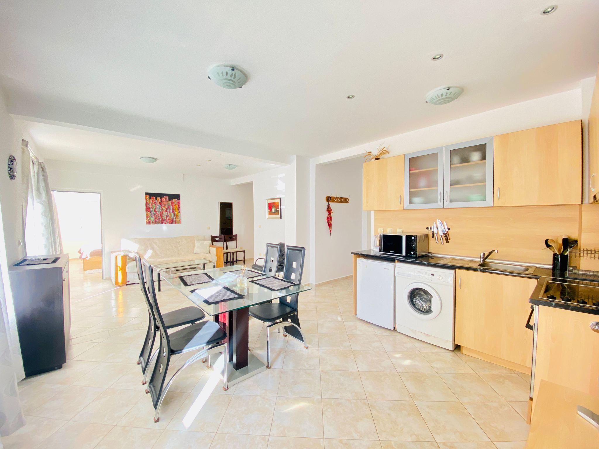 Тристаен апартамент - Sveti Vlas